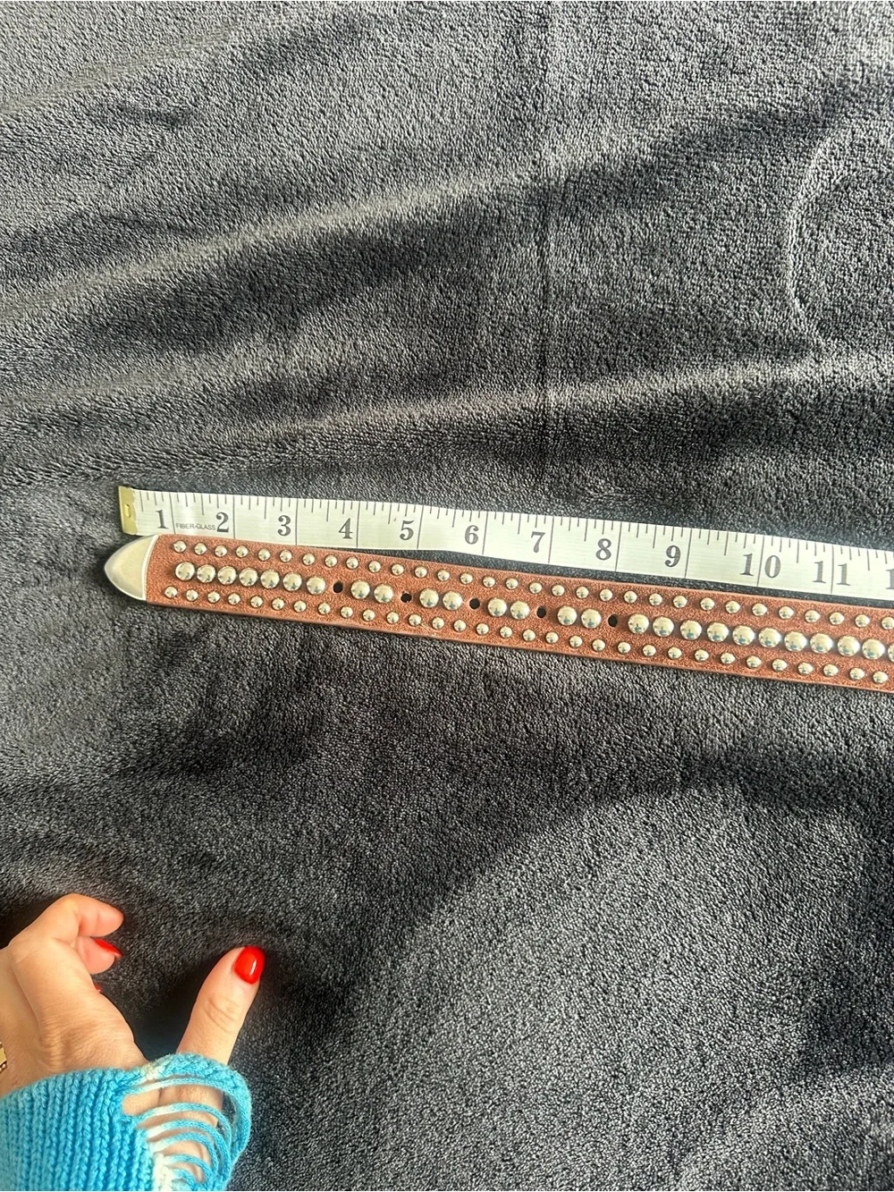 Understated Leather Hold ‘Em Belt